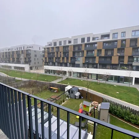 Fiaor Apartment, 1-2 Guests, Free Parking & Wifi, 7 Km Downtown, Bratislava