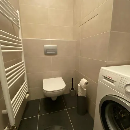 Fiaor Apartment, 1-2 Guests, Free Parking & Wifi, 7 Km Downtown, Appartement