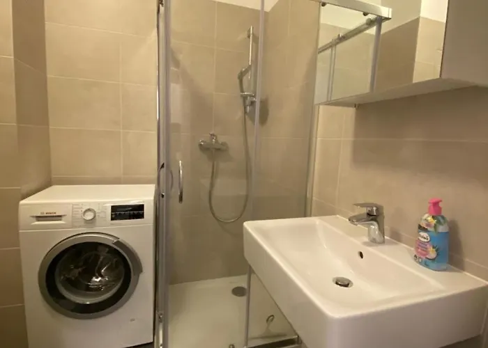 Fiaor Apartment, 1-2 Guests, Free Parking & Wifi, 7 Km Downtown, Bratislava