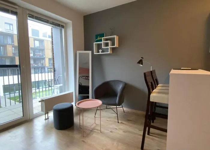 Апартаменти Fiaor Apartment, 1-2 Guests, Free Parking & Wifi, 7 Km Downtown,